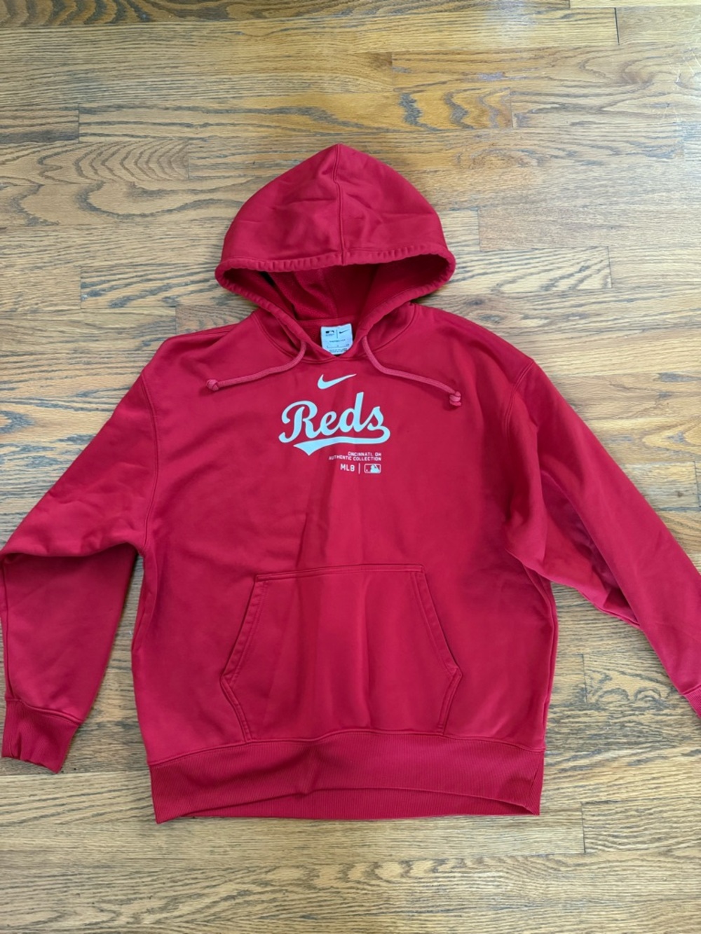 Nike Women’s Cincinnati Reds Red Pullover Hoodie